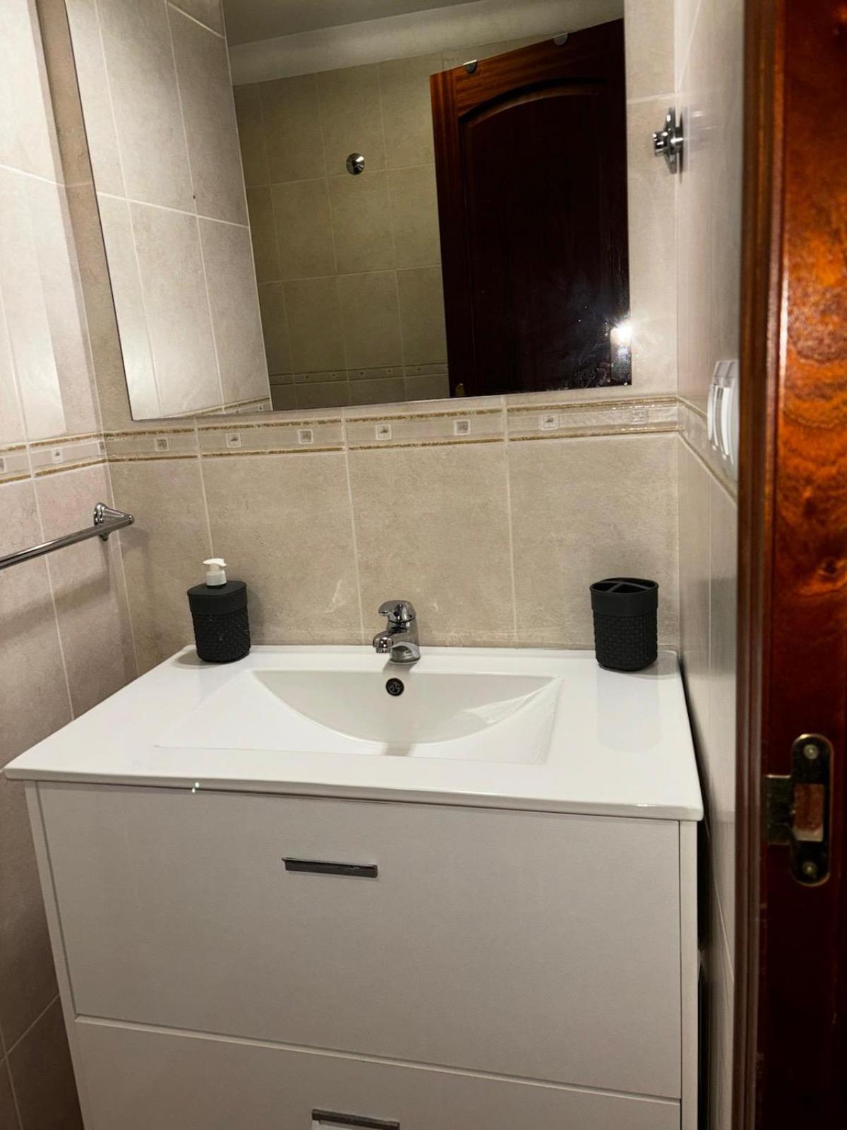 Apartamento Hans San Antonio  Екстериор снимка