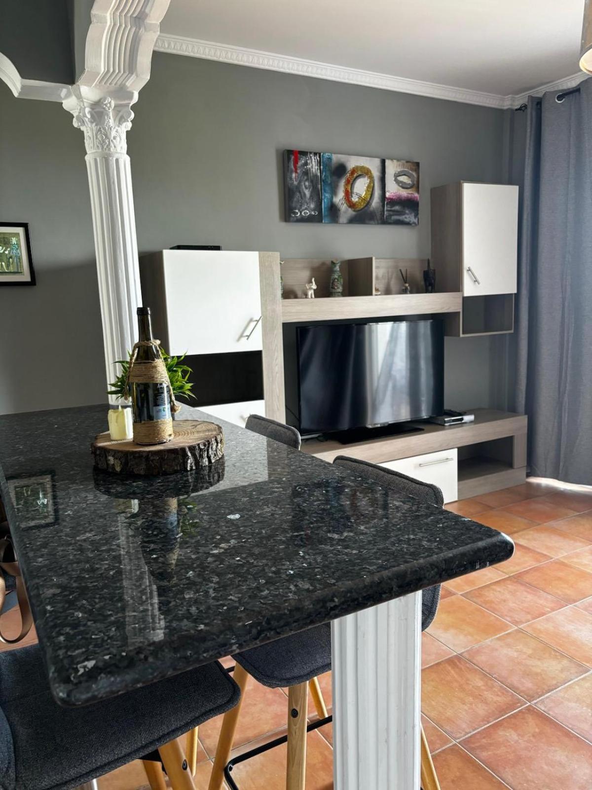 Apartamento Hans San Antonio  Екстериор снимка