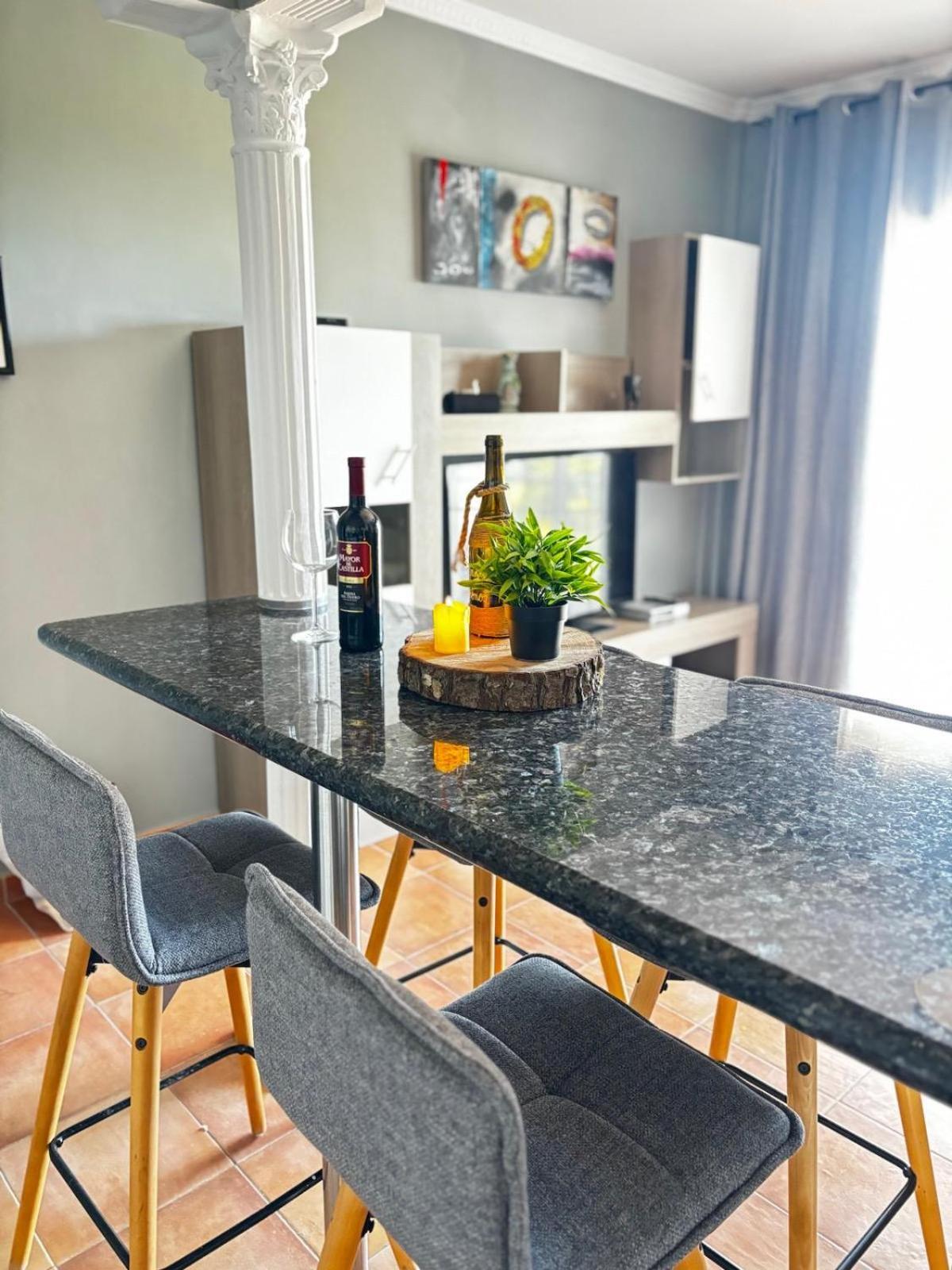 Apartamento Hans San Antonio  Екстериор снимка