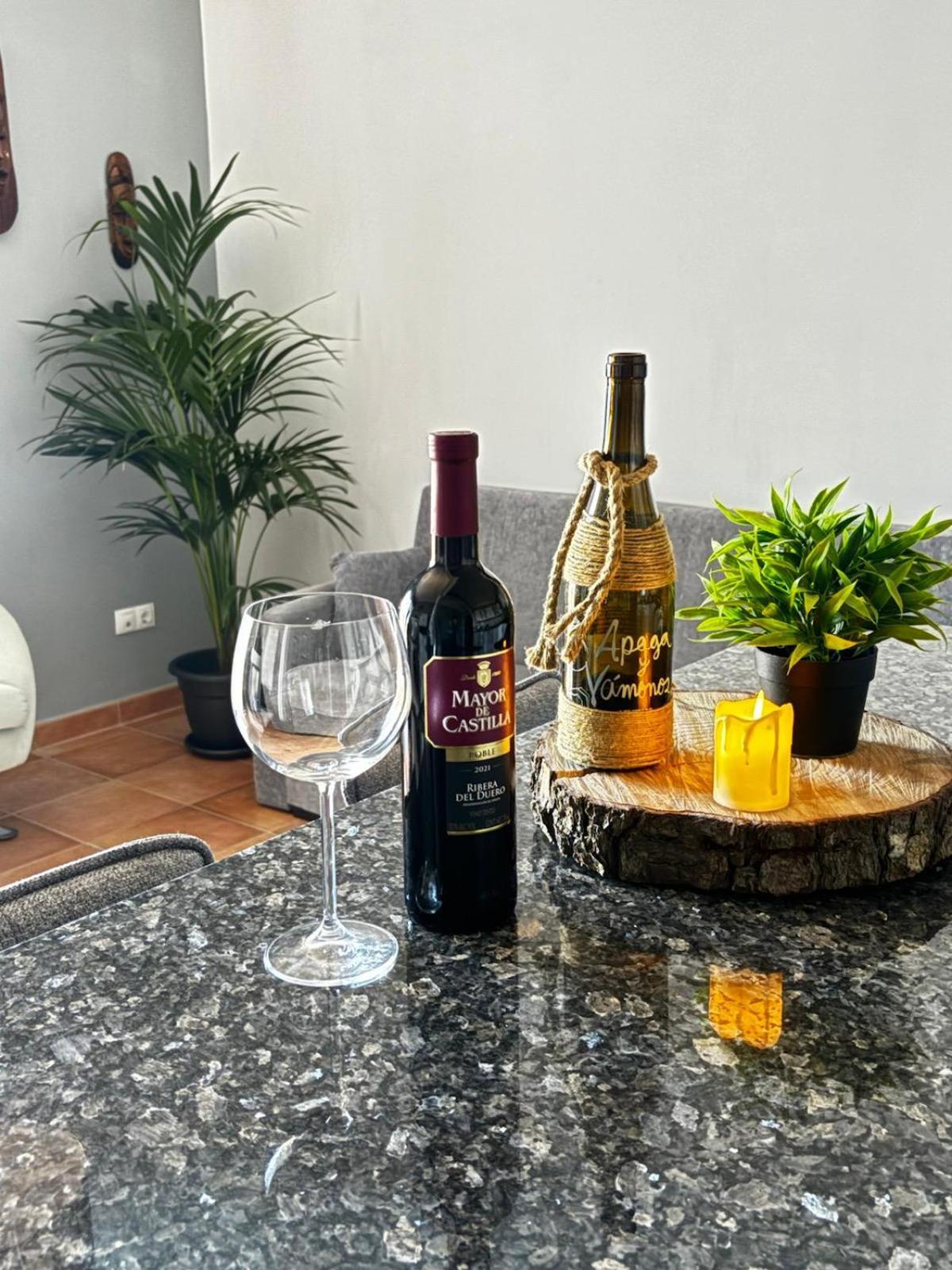 Apartamento Hans San Antonio  Екстериор снимка